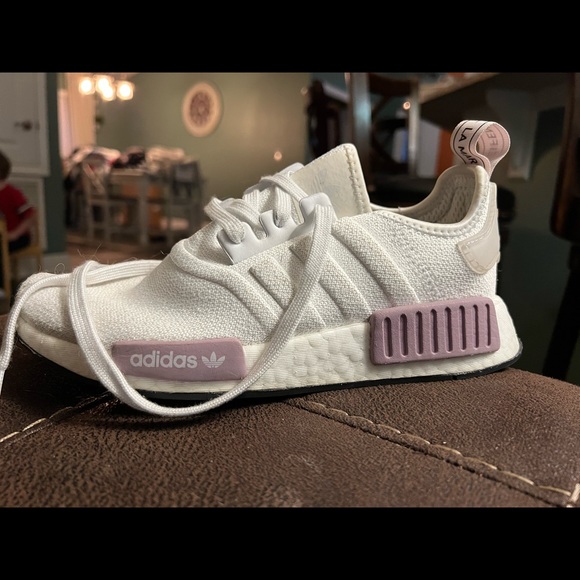 adidas Shoes - Adidas size 6 1/2 white